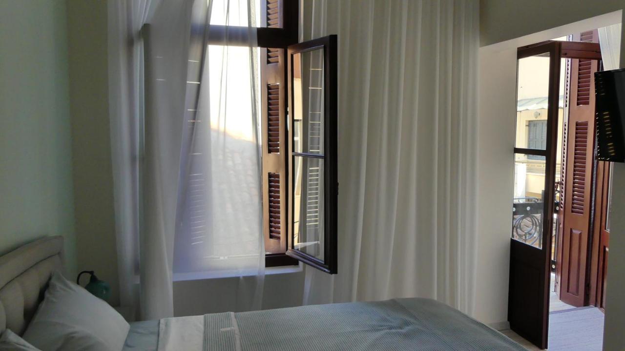 Theasis 3* אתונה