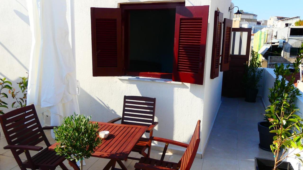 Theasis Oda ve Kahvaltı Atina